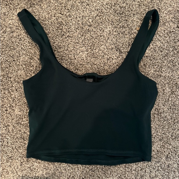 Vuori All the Form Support Tank - Picture 2 of 3